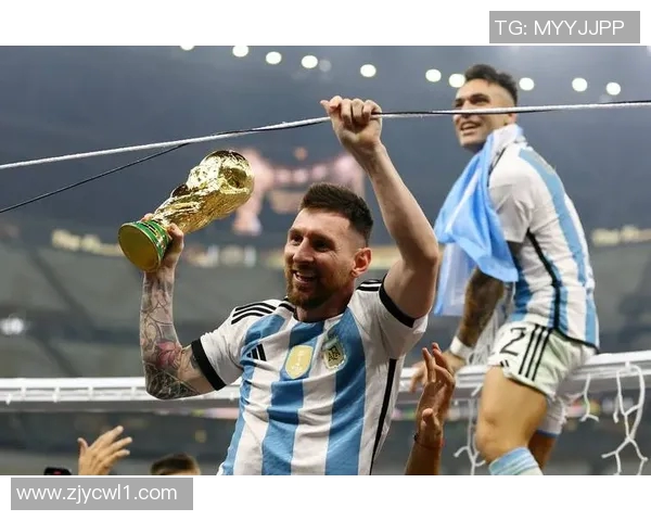 梅西足球球星粉丝遍布全球 从小朋友到巨星都为他疯狂追随