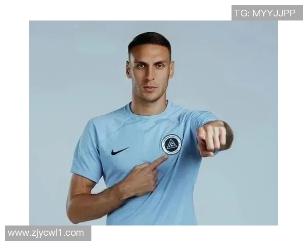 足球明星头像精选展示：精致球员形象与个性魅力完美融合